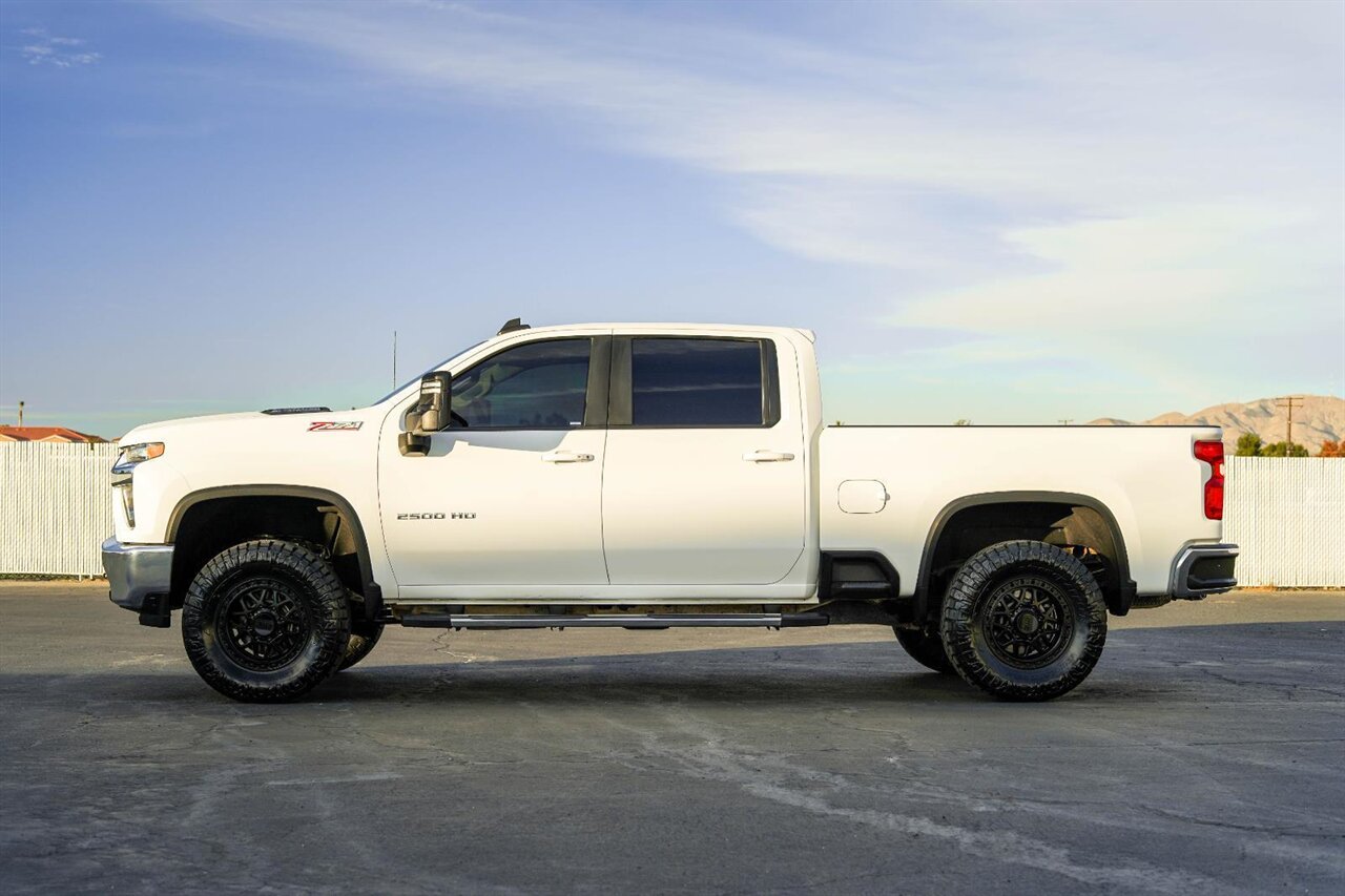 2023 Chevrolet Silverado 2500HD LT - Photo 4 - Victorville, CA 92392