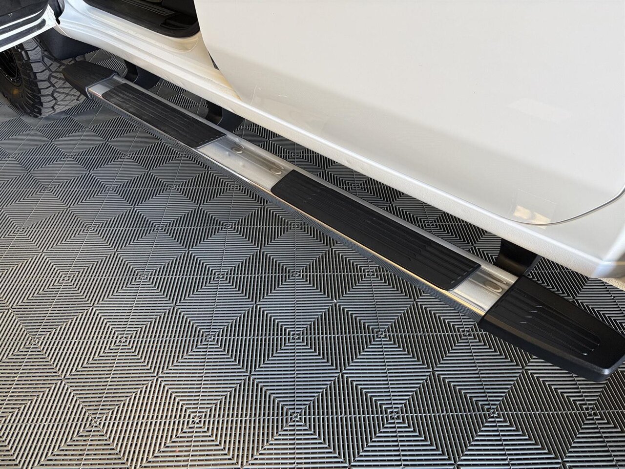 2023 Chevrolet Silverado 2500HD LT - Photo 10 - Victorville, CA 92392