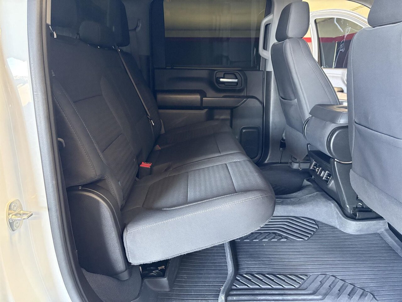 2023 Chevrolet Silverado 2500HD LT - Photo 24 - Victorville, CA 92392