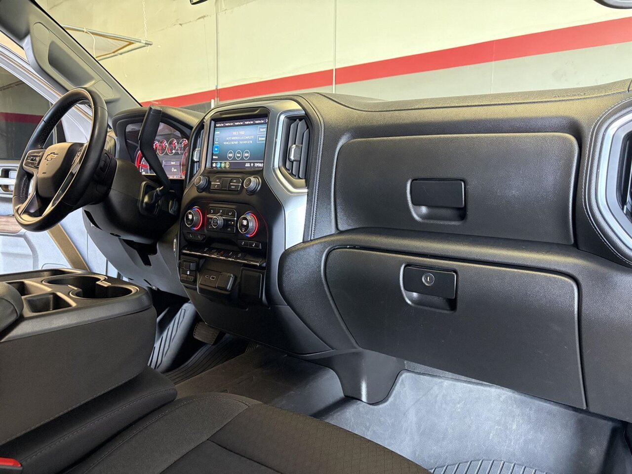 2023 Chevrolet Silverado 2500HD LT - Photo 22 - Victorville, CA 92392