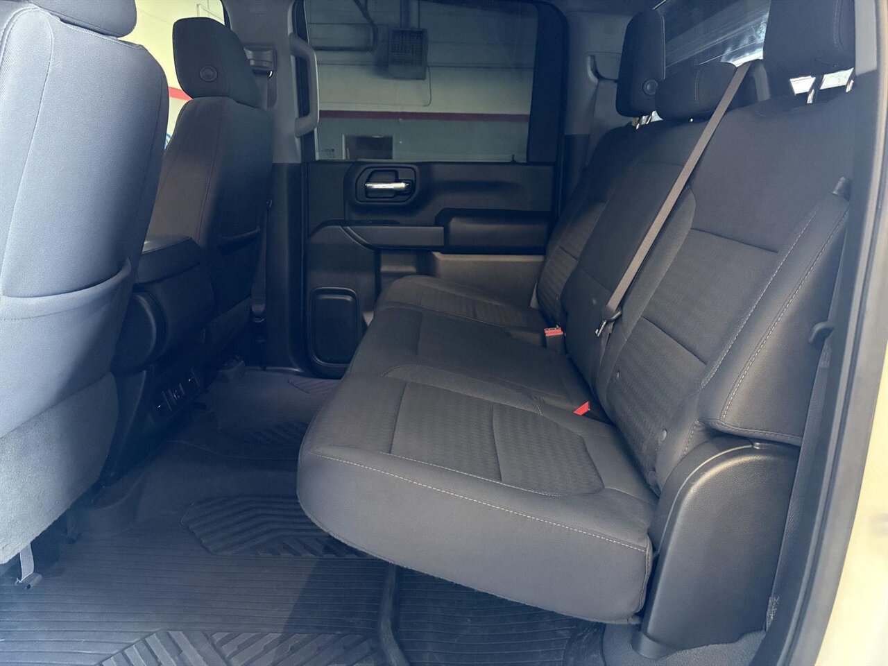 2023 Chevrolet Silverado 2500HD LT - Photo 19 - Victorville, CA 92392