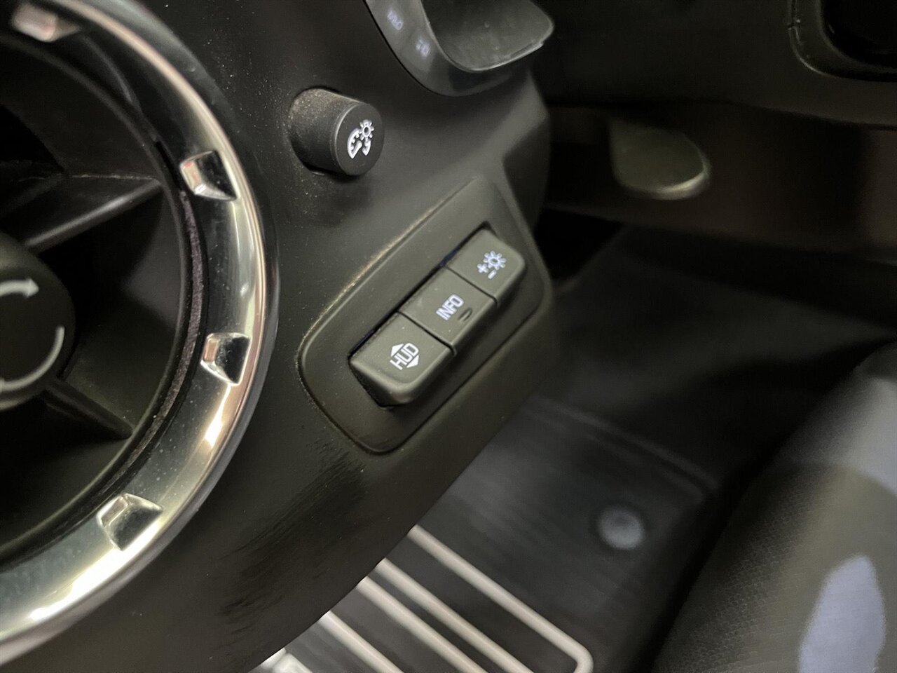 2019 Chevrolet Camaro SS - Photo 23 - Victorville, CA 92392