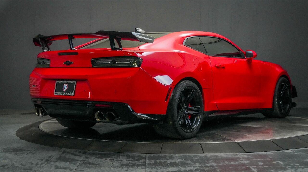 2018 Chevrolet Camaro ZL1 - Photo 18 - Victorville, CA 92392