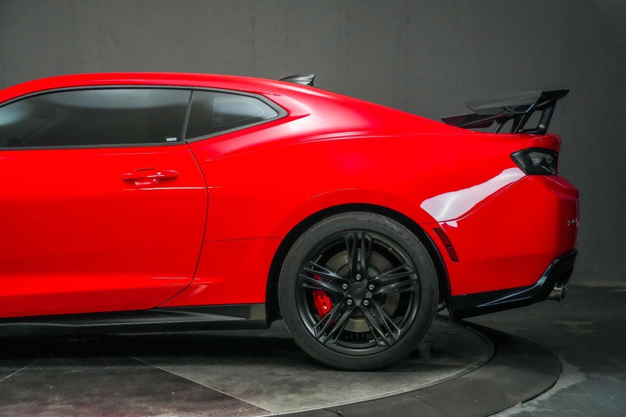 2018 Chevrolet Camaro ZL1 - Photo 14 - Victorville, CA 92392