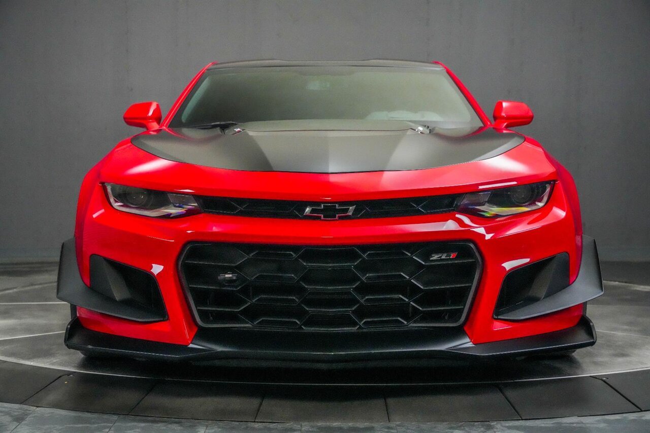 2018 Chevrolet Camaro ZL1 - Photo 9 - Victorville, CA 92392