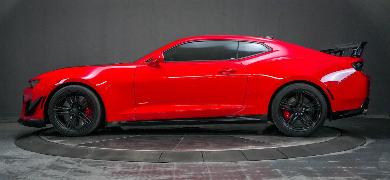 2018 Chevrolet Camaro ZL1 - Photo 12 - Victorville, CA 92392