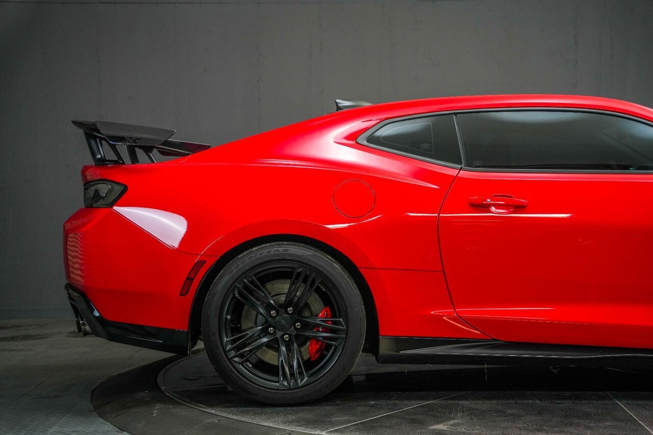 2018 Chevrolet Camaro ZL1 - Photo 7 - Victorville, CA 92392