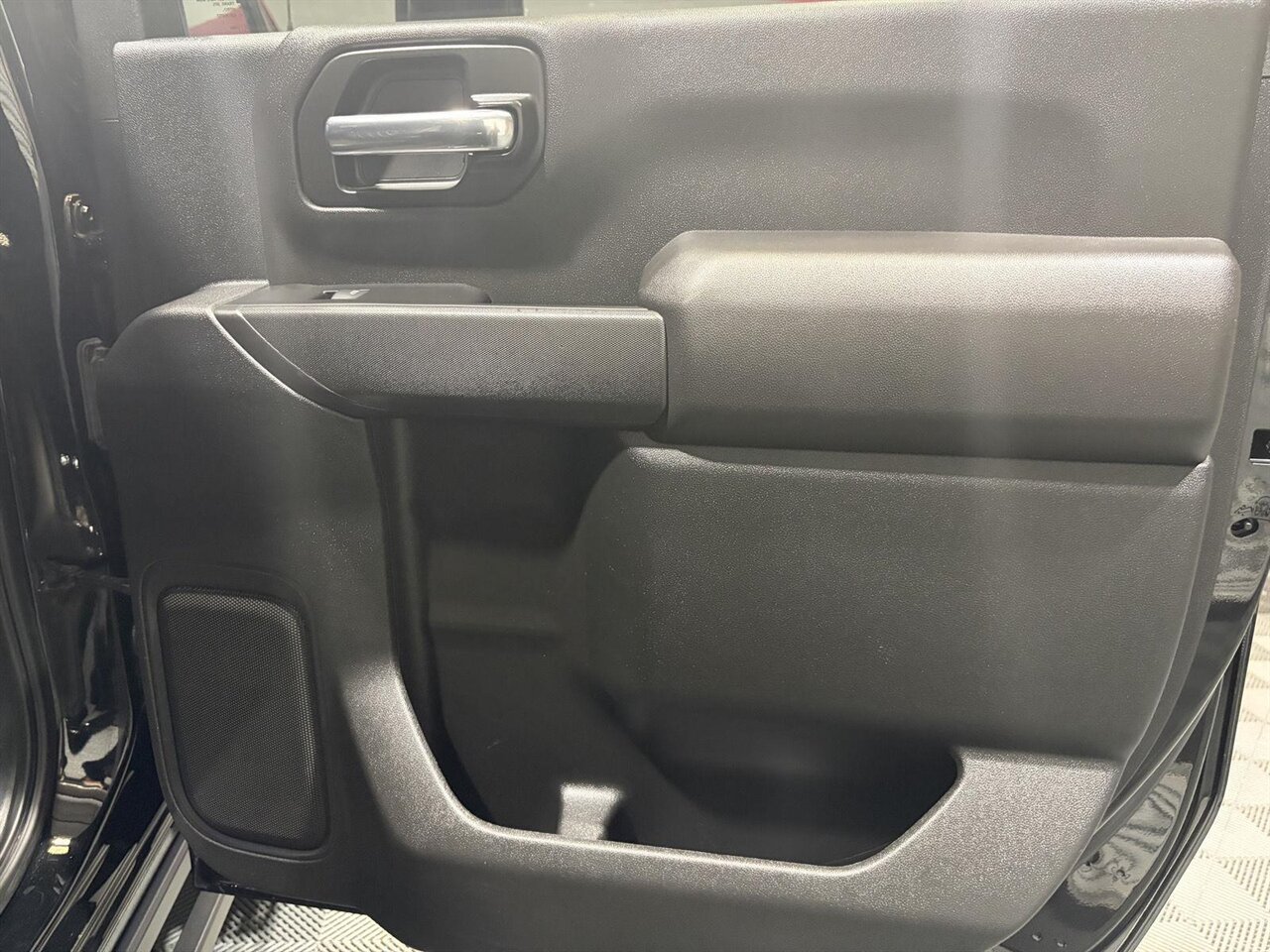 2020 Chevrolet Silverado 2500HD LT   - Photo 33 - Victorville, CA 92392