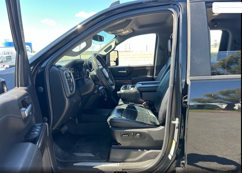 2020 Chevrolet Silverado 2500HD LT   - Photo 2 - Victorville, CA 92392