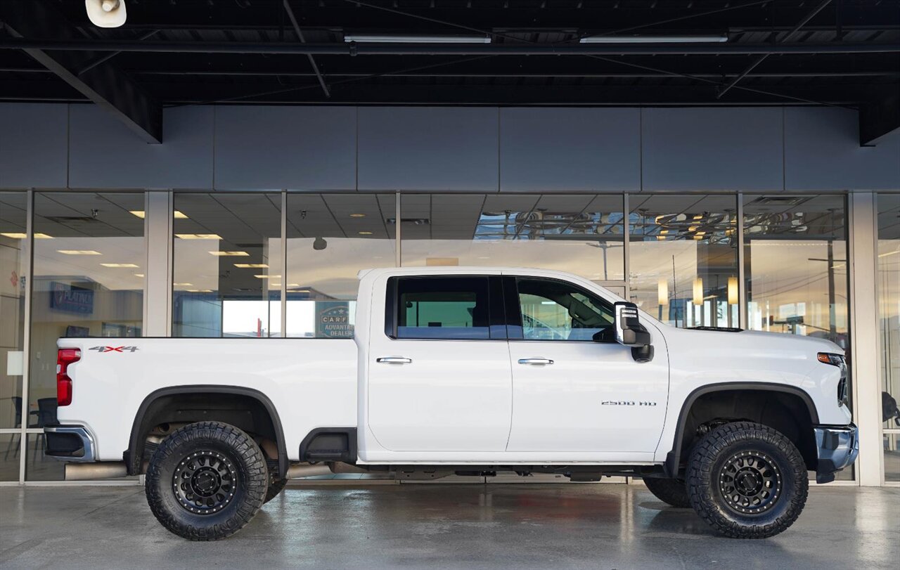 2024 Chevrolet Silverado 2500HD LTZ   - Photo 5 - Victorville, CA 92392