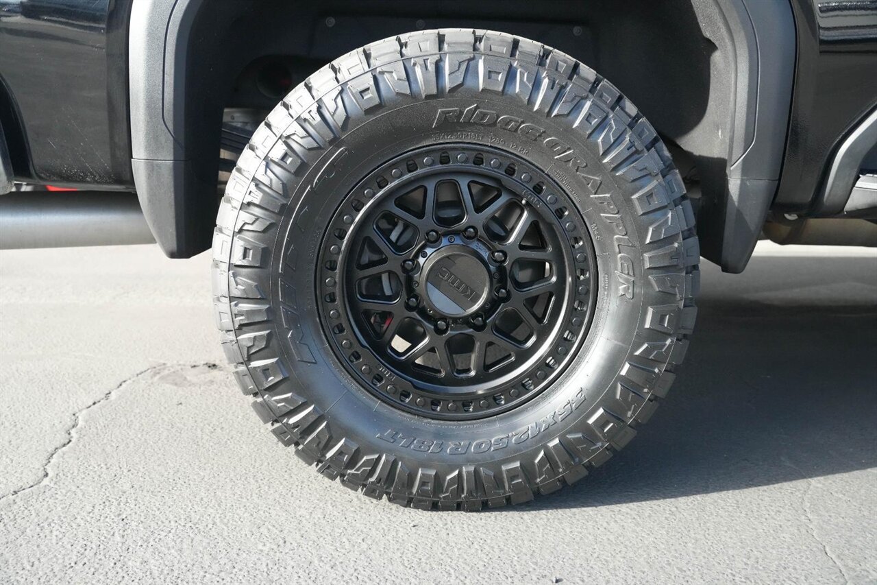 2023 GMC Sierra 2500HD SLT   - Photo 15 - Victorville, CA 92392