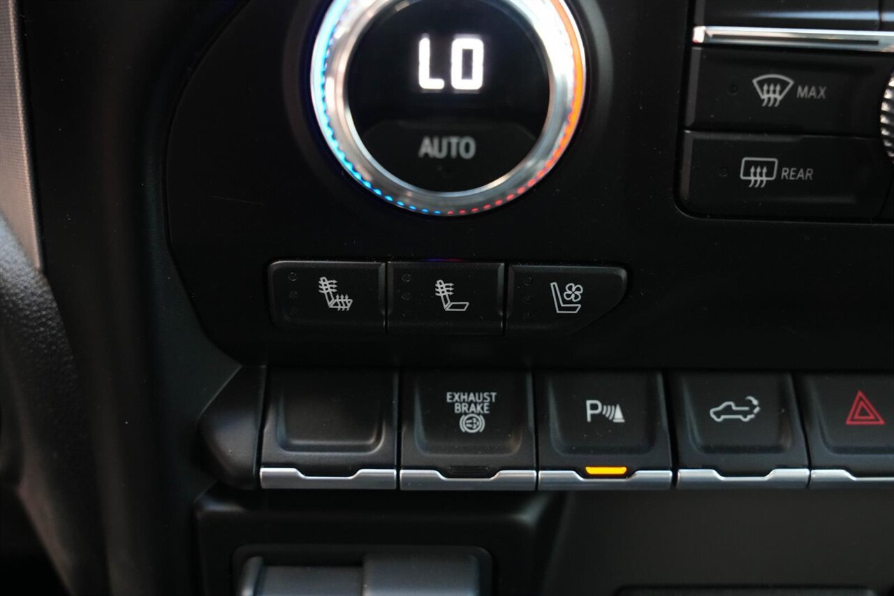 2023 GMC Sierra 2500HD SLT   - Photo 23 - Victorville, CA 92392