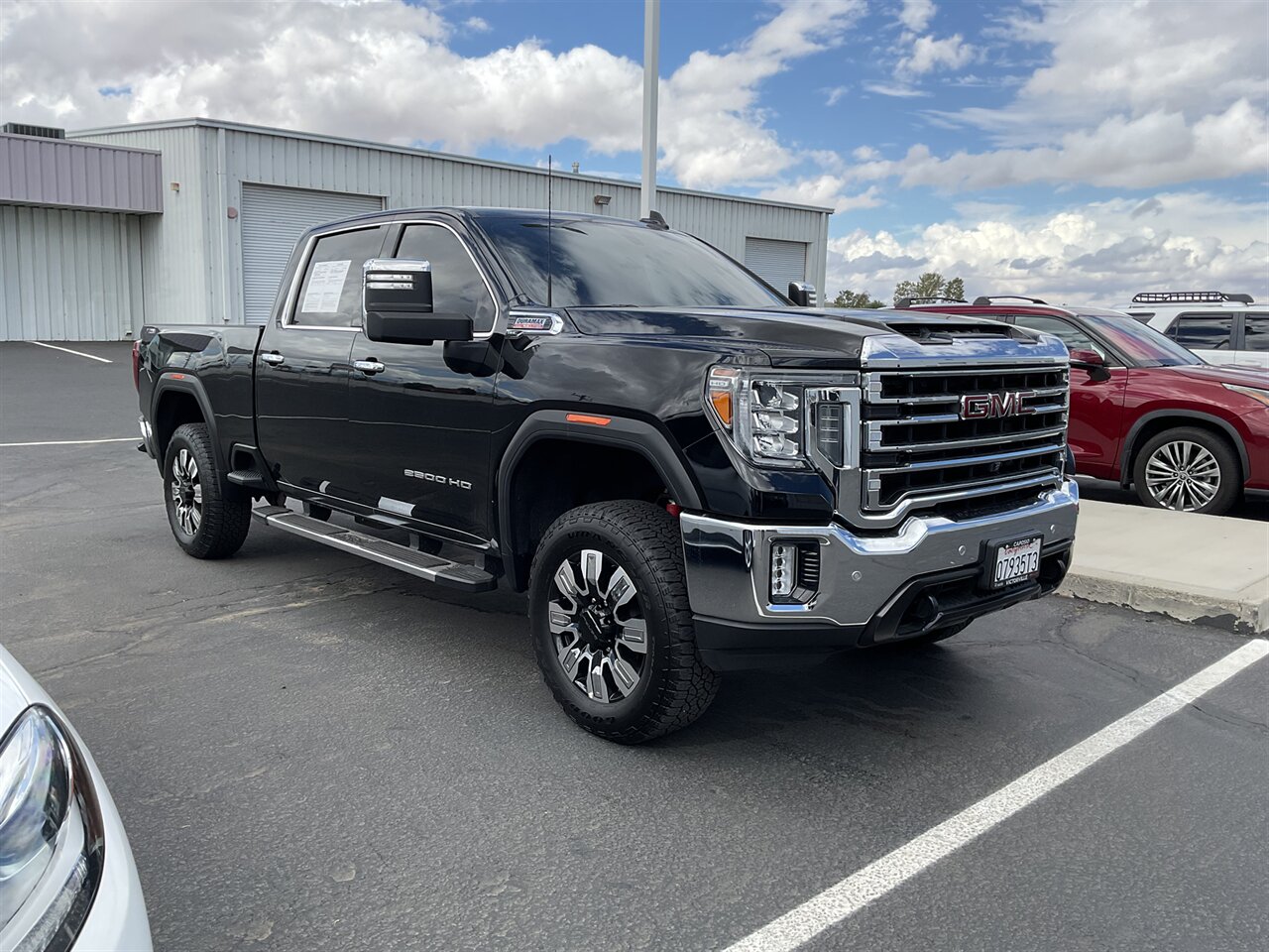 2023 GMC Sierra 2500HD SLT   - Photo 1 - Victorville, CA 92392