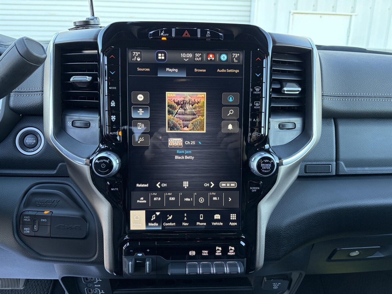 2024 RAM 2500 Laramie - Photo 24 - Victorville, CA 92392