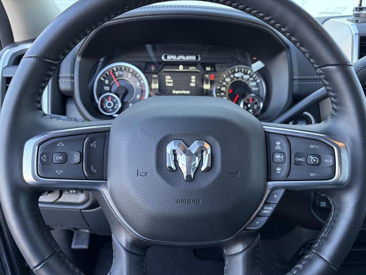 2024 RAM 2500 Laramie - Photo 18 - Victorville, CA 92392