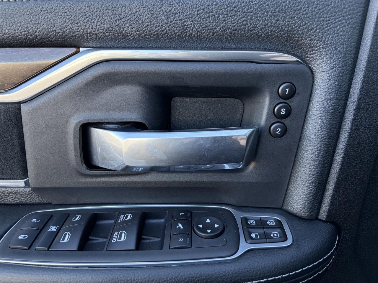 2024 RAM 2500 Laramie - Photo 23 - Victorville, CA 92392