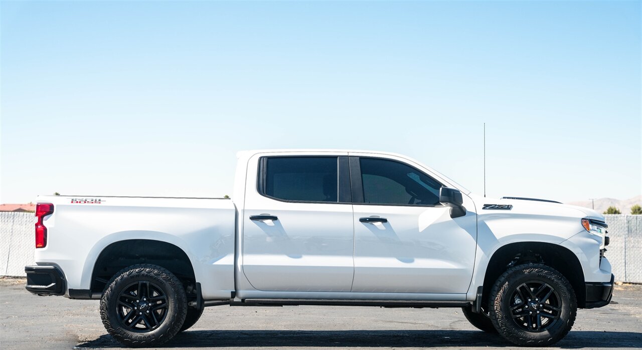 2024 Chevrolet Silverado 1500 LT Trail Boss 6.2 V8 - Sunroof - Photo 7 - Victorville, CA 92392