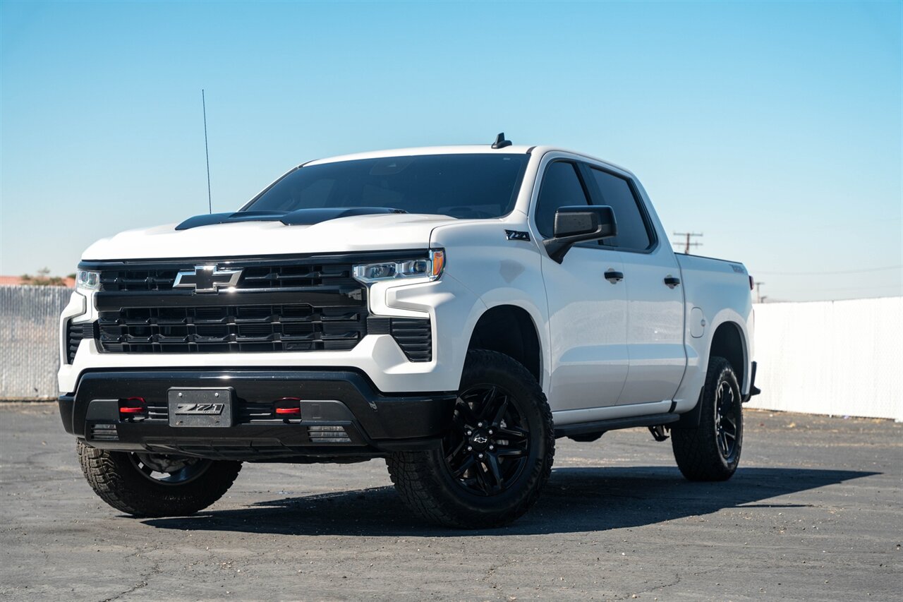 2024 Chevrolet Silverado 1500 LT Trail Boss 6.2 V8 - Sunroof - Photo 2 - Victorville, CA 92392