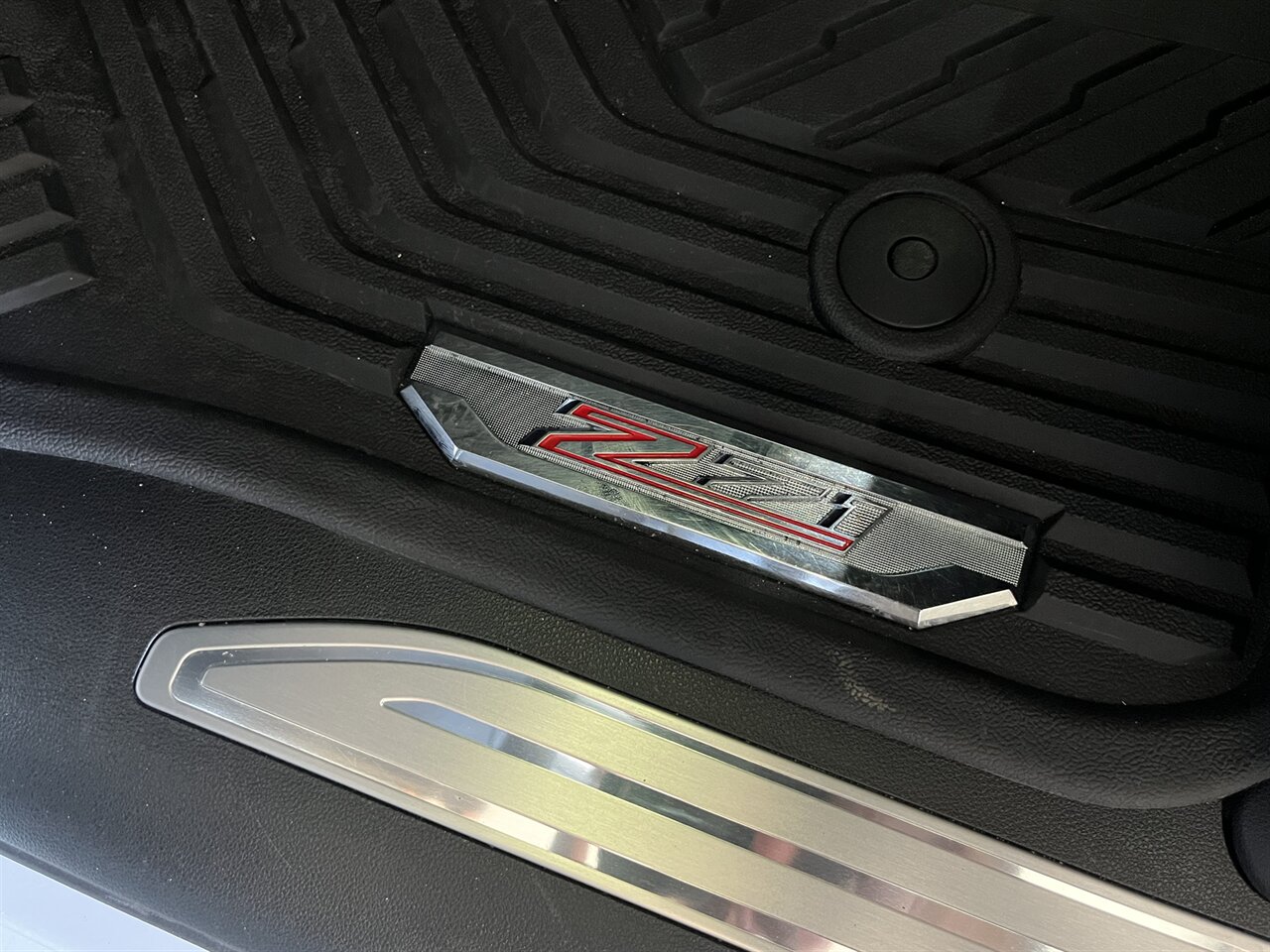 2024 Chevrolet Silverado 1500 LT Trail Boss 6.2 V8 - Sunroof - Photo 20 - Victorville, CA 92392