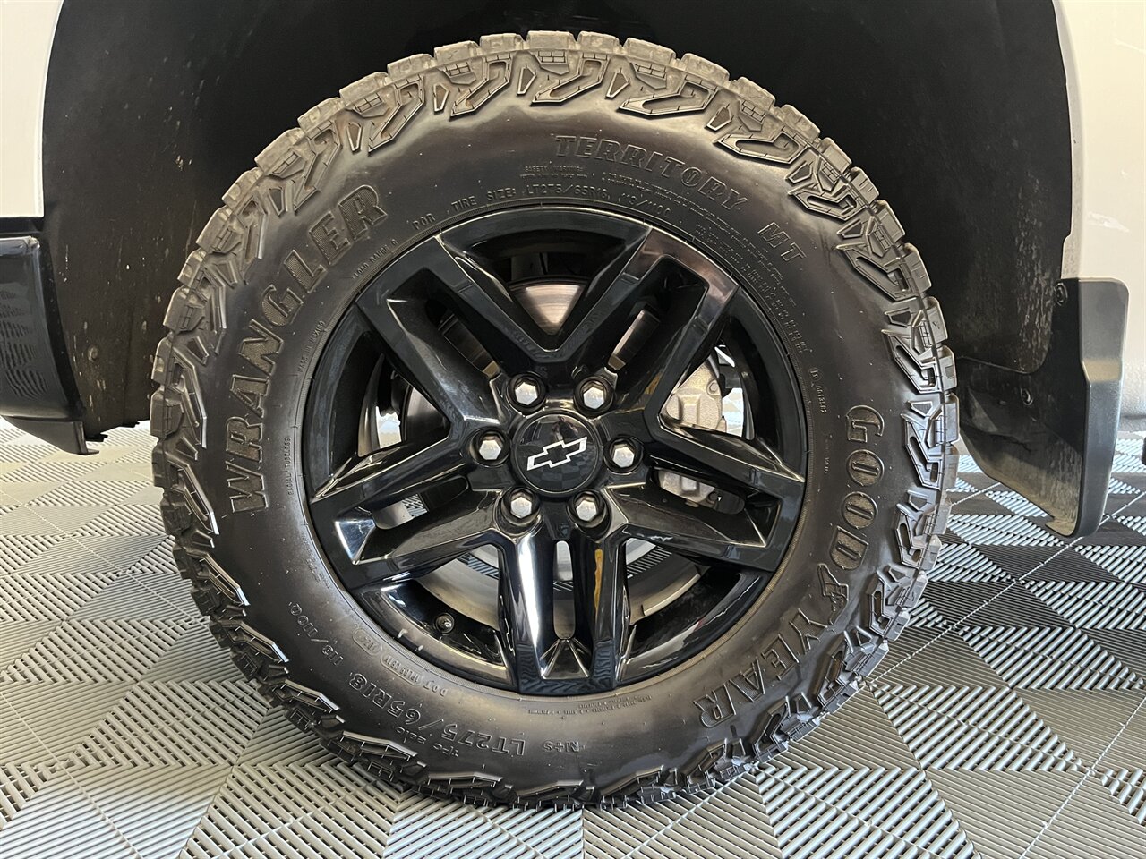 2024 Chevrolet Silverado 1500 LT Trail Boss 6.2 V8 - Sunroof - Photo 15 - Victorville, CA 92392