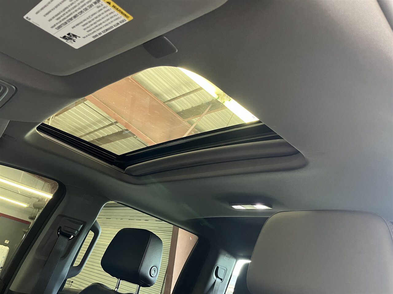 2024 Chevrolet Silverado 1500 LT Trail Boss 6.2 V8 - Sunroof - Photo 8 - Victorville, CA 92392