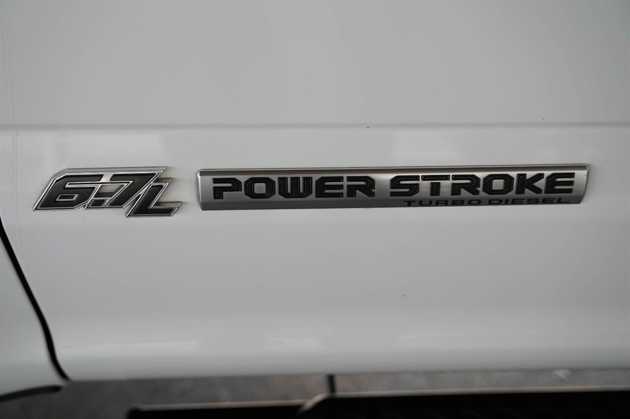 2022 Ford F-250 Super Duty XLT   - Photo 17 - Victorville, CA 92392