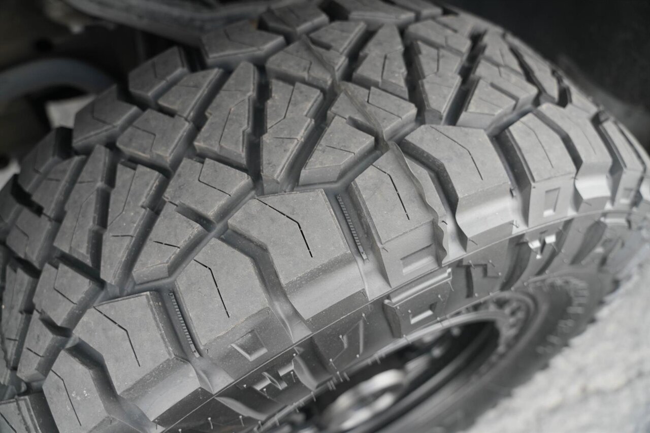 2023 Chevrolet Silverado 2500HD LT   - Photo 18 - Victorville, CA 92392