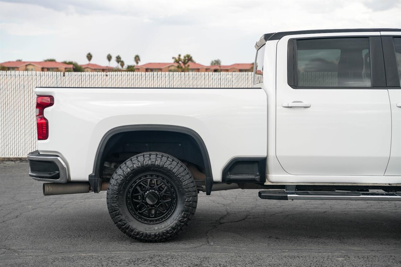 2023 Chevrolet Silverado 2500HD LT - Photo 11 - Victorville, CA 92392