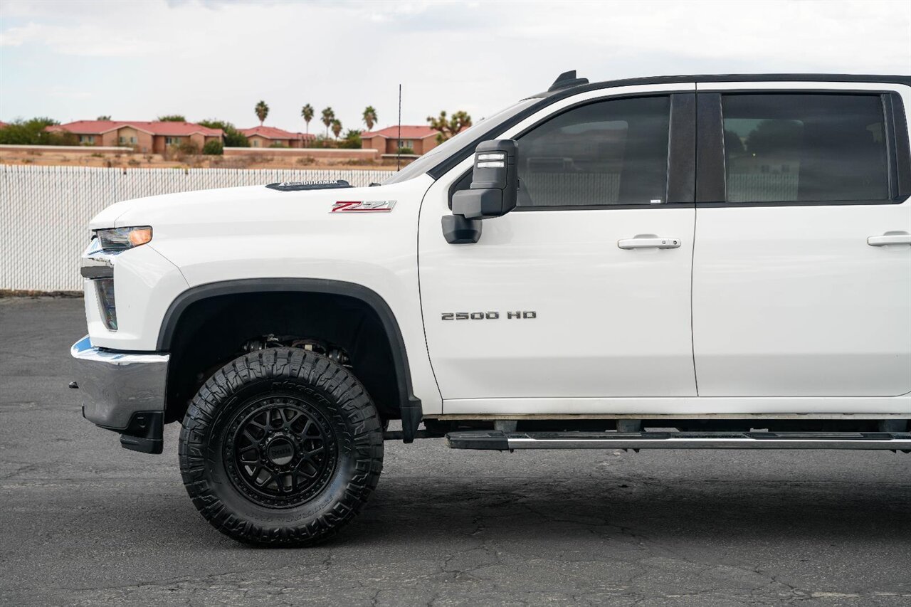 2023 Chevrolet Silverado 2500HD LT - Photo 7 - Victorville, CA 92392