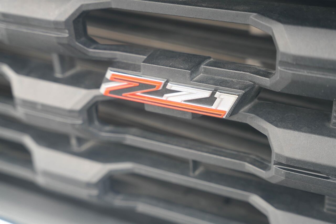 2023 Chevrolet Silverado 2500HD LT - Photo 14 - Victorville, CA 92392