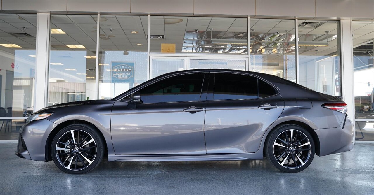 2019 Toyota Camry XSE   - Photo 8 - Victorville, CA 92392