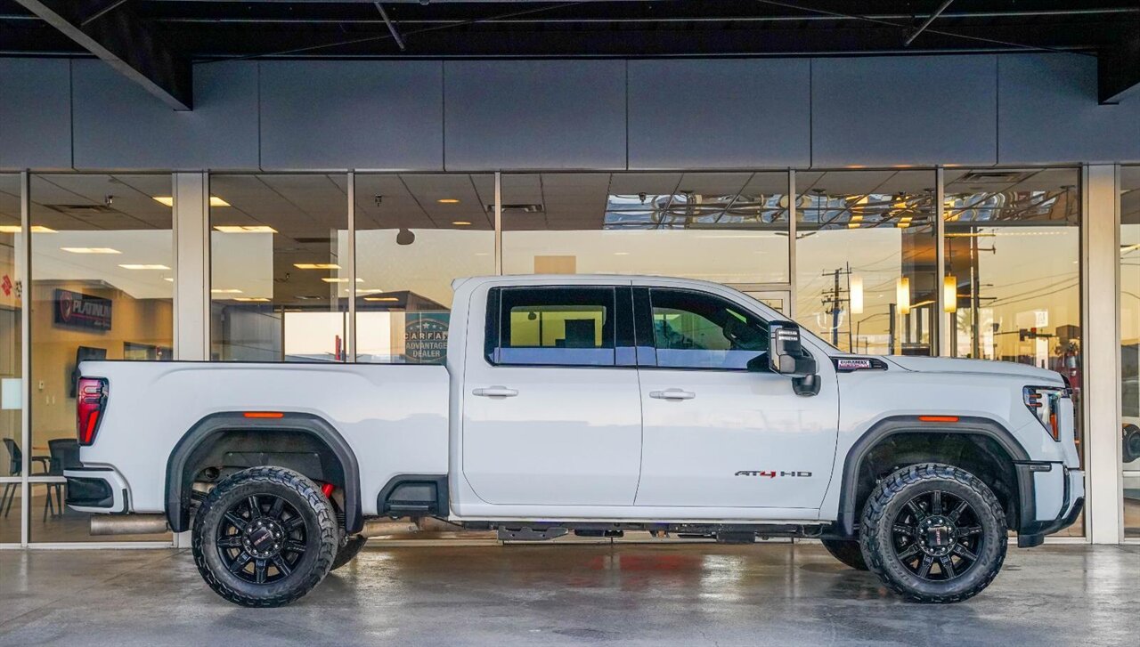 2024 GMC Sierra 2500HD AT4   - Photo 5 - Victorville, CA 92392