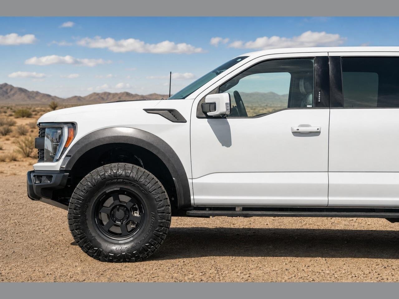 2022 Ford F-150 Raptor Custom Wheels 37 " Tires / Carbon Fiber Wheel Flairs / PPF - Photo 10 - Victorville, CA 92392