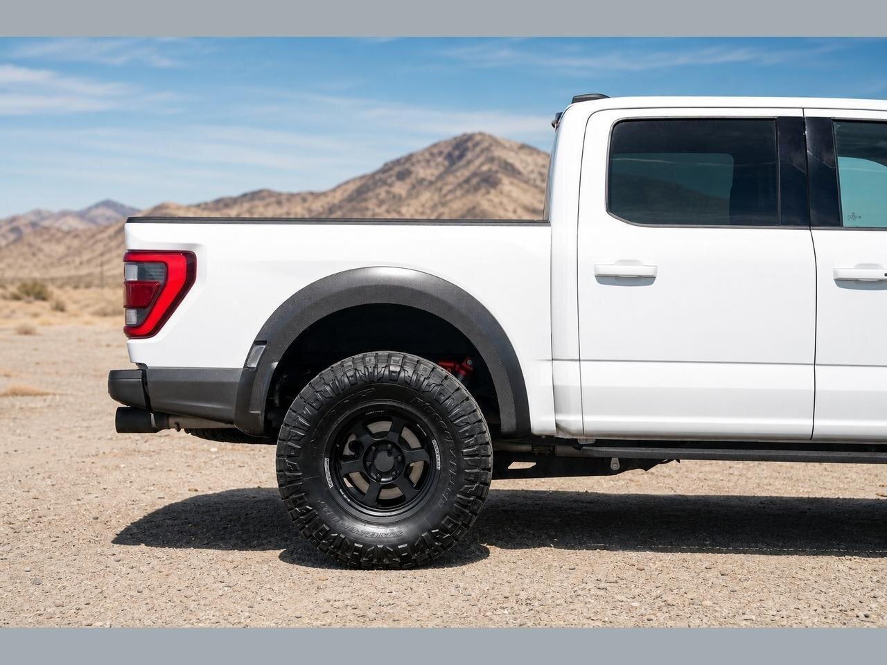 2022 Ford F-150 Raptor Custom Wheels 37 " Tires / Carbon Fiber Wheel Flairs / PPF - Photo 8 - Victorville, CA 92392