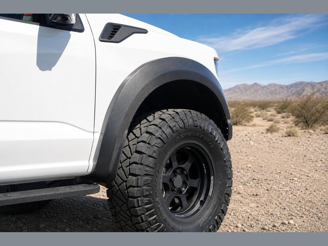 2022 Ford F-150 Raptor Custom Wheels 37 " Tires / Carbon Fiber Wheel Flairs / PPF - Photo 4 - Victorville, CA 92392
