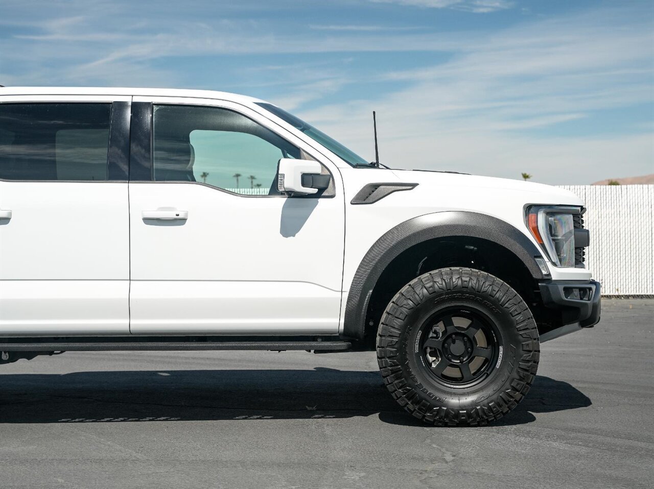 2022 Ford F-150 Raptor Custom Wheels 37 " Tires / Carbon Fiber Wheel Flairs / PPF - Photo 12 - Victorville, CA 92392