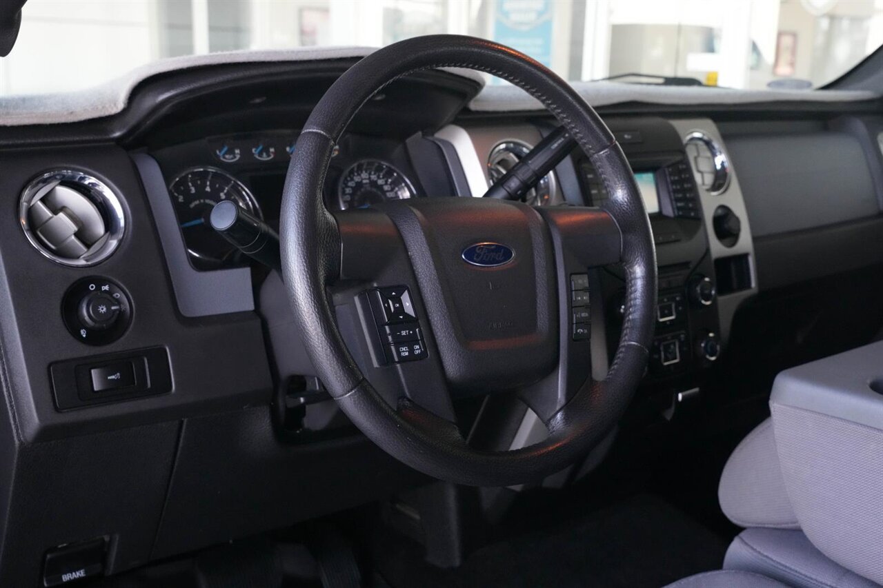 2014 Ford F-150 XLT   - Photo 2 - Victorville, CA 92392