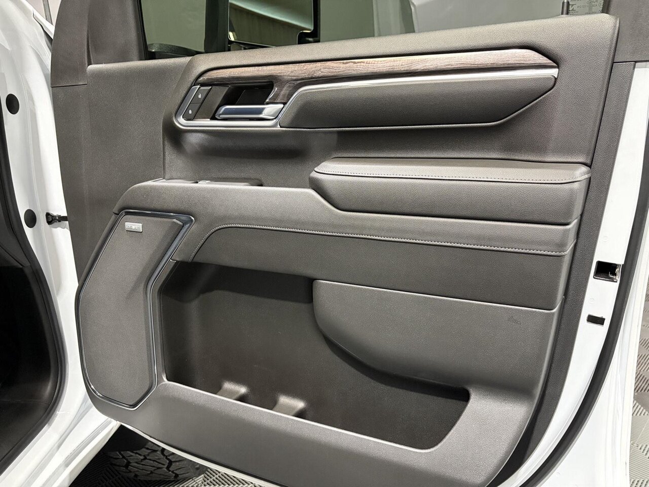 2024 Chevrolet Silverado 2500HD LTZ - Photo 31 - Victorville, CA 92392