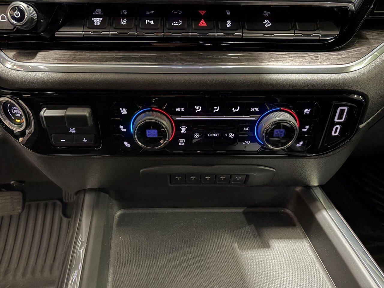 2024 Chevrolet Silverado 2500HD LTZ - Photo 21 - Victorville, CA 92392