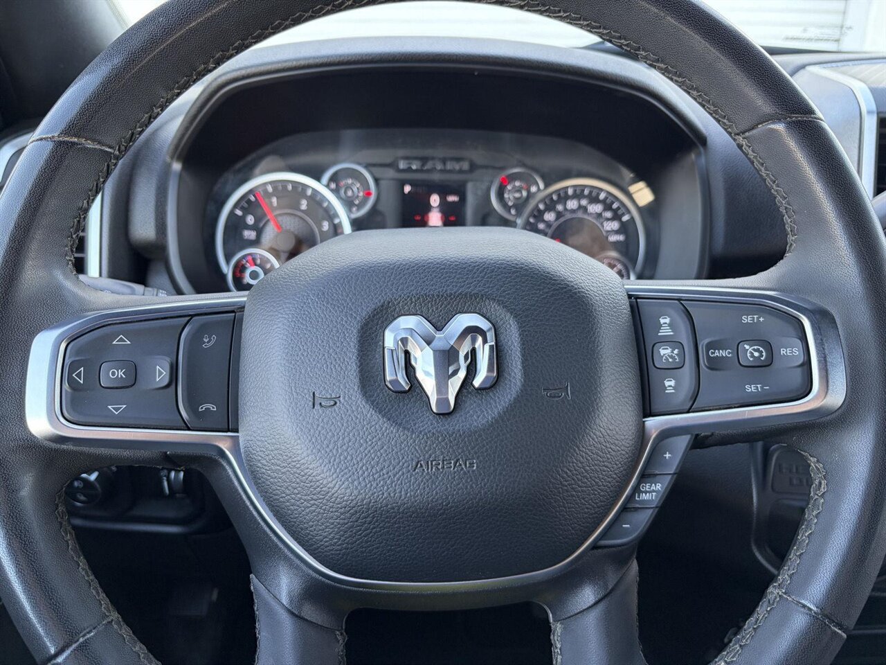 2025 RAM 2500 Big Horn   - Photo 25 - Victorville, CA 92392