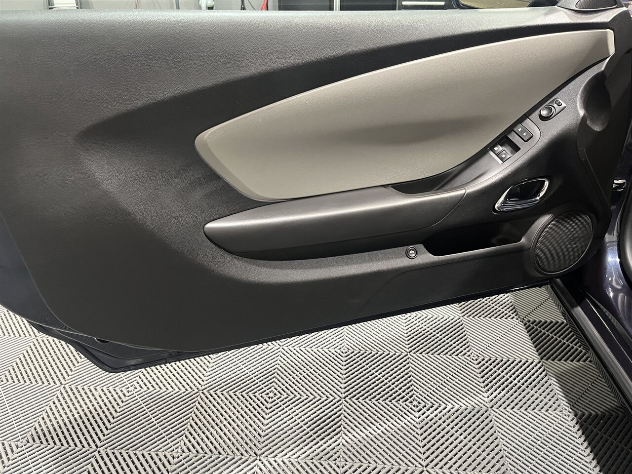 2013 Chevrolet Camaro LS   - Photo 15 - Victorville, CA 92392