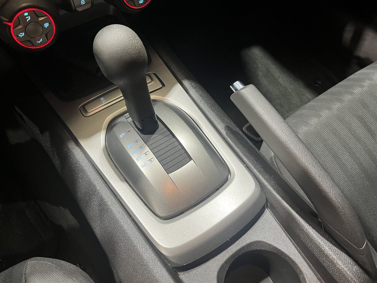 2013 Chevrolet Camaro LS   - Photo 13 - Victorville, CA 92392