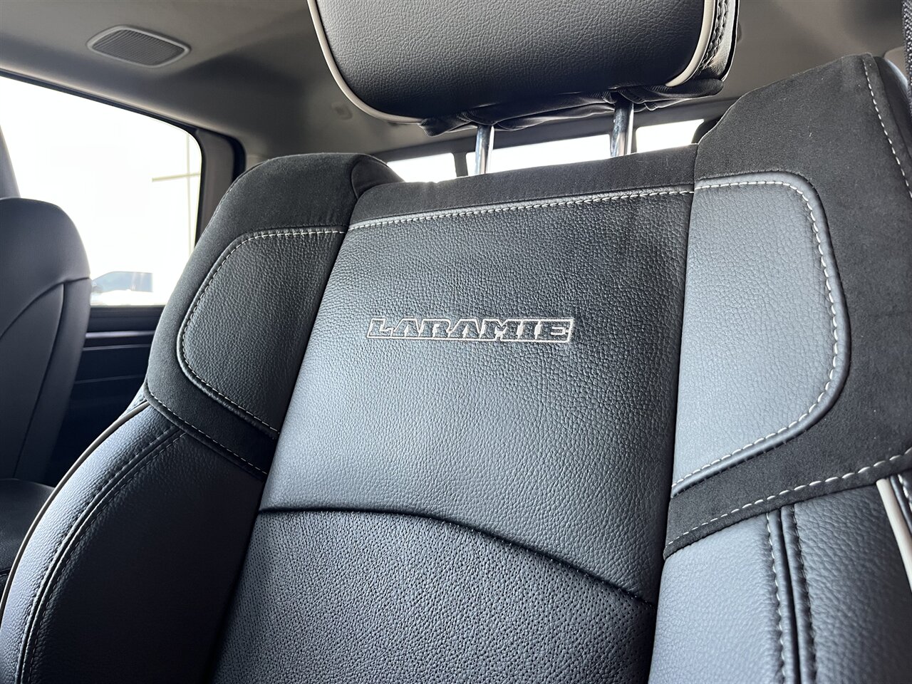 2024 RAM 2500 Laramie 4x4 Cummins Diesel | Only 155 Miles | $5,000 in Upgrades Included - Photo 17 - Victorville, CA 92392
