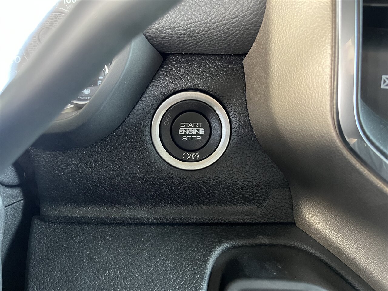 2024 RAM 2500 Laramie 4x4 Cummins Diesel | Only 155 Miles | $5,000 in Upgrades Included - Photo 20 - Victorville, CA 92392