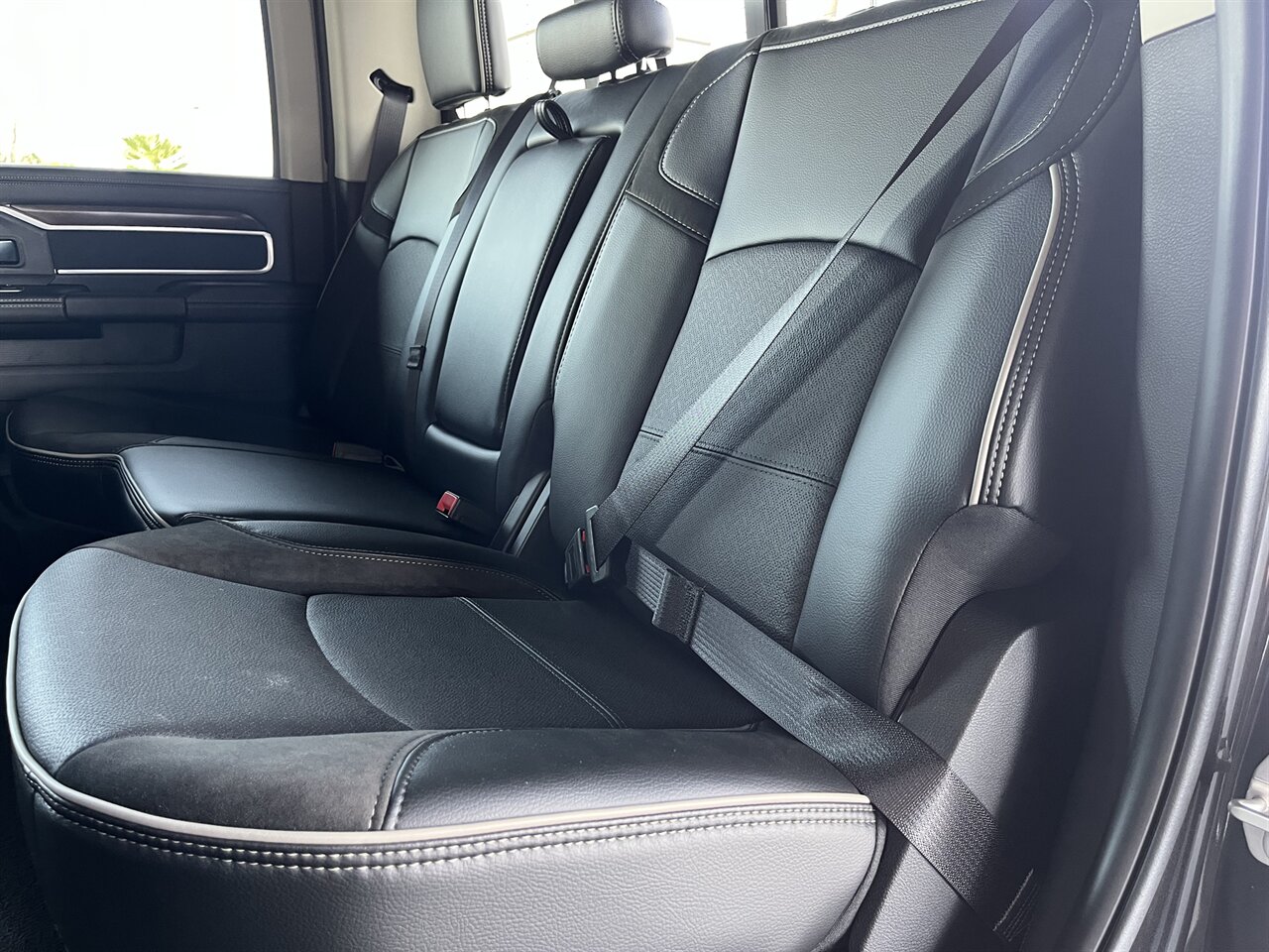 2024 RAM 2500 Laramie 4x4 Cummins Diesel | Only 155 Miles | $5,000 in Upgrades Included - Photo 27 - Victorville, CA 92392