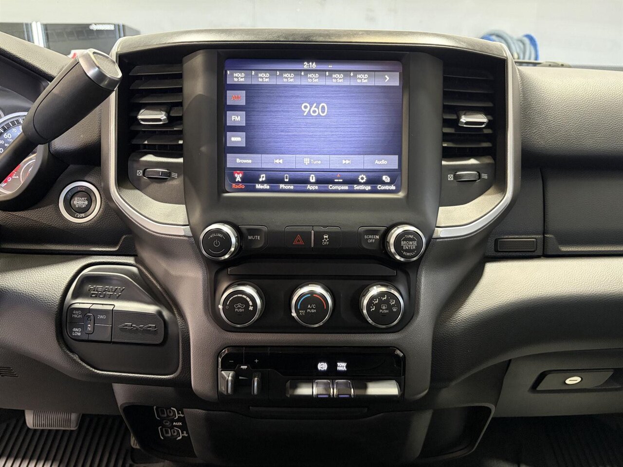 2019 RAM 2500 Big Horn  One Owner | Clean CarFax - Photo 18 - Victorville, CA 92392