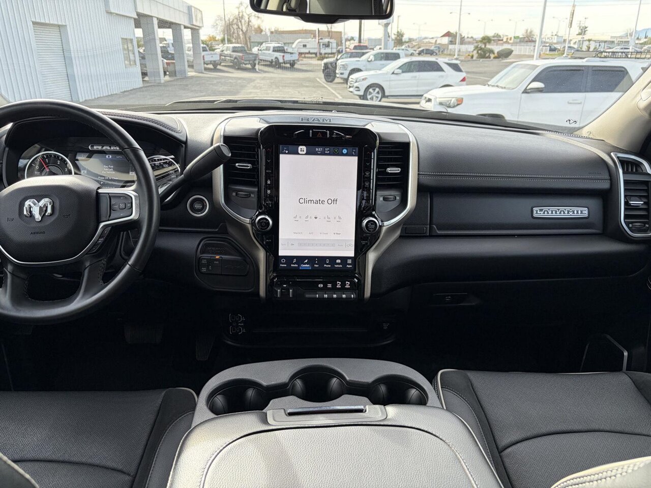 2024 RAM 2500 Laramie   - Photo 20 - Victorville, CA 92392