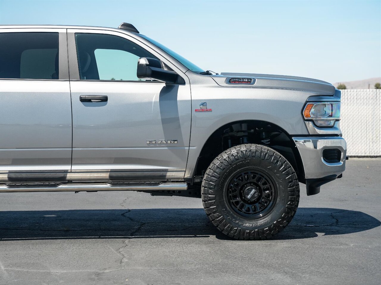 2022 RAM 2500 Big Horn - Photo 7 - Victorville, CA 92392
