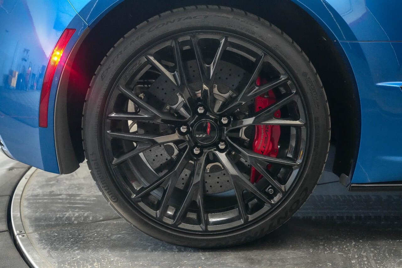 2016 Chevrolet Corvette Z06  Z07 Performance Package / Entire Car has PPF - Photo 17 - Victorville, CA 92392