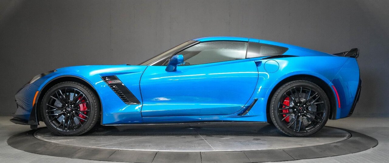 2016 Chevrolet Corvette Z06  Z07 Performance Package / Entire Car has PPF - Photo 3 - Victorville, CA 92392